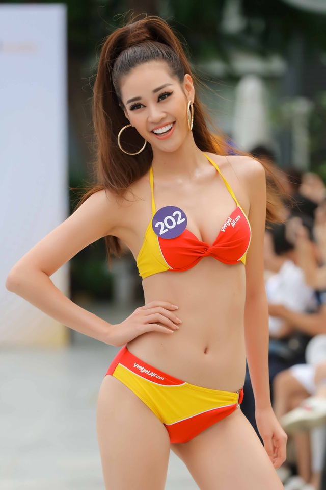 Dàn thí sinh Hoa hậu Hoàn vũ Việt Nam thi Người đẹp Biển - Ảnh 14.