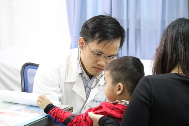 630 trẻ được khám sàng lọc bệnh tim tại Khánh Hòa - Ảnh 2.