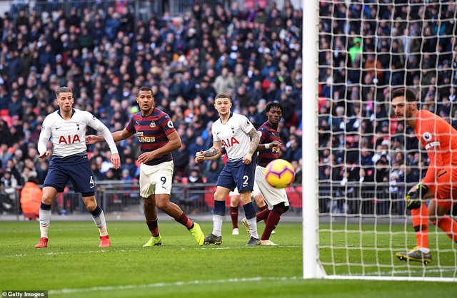 Tottenham thắng chật vật Newcastle tại vòng 25 Ngoại hạng Anh - Ảnh 3.