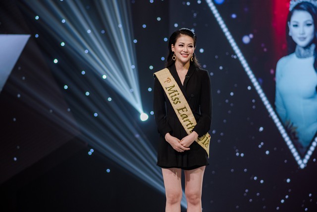 Hoa hậu Phương Khánh đẹp rạng rỡ tại WeChoice Awards tháng 2 Nơi tôi thuộc về - Ảnh 4.