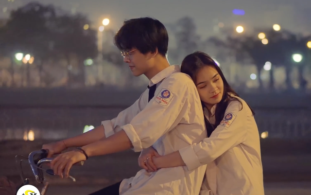 Thùy Chi và Minh Vương M4U giúp khán giả nhớ lại tình yêu tuổi học trò trong sáng bằng MV Tình Thư - Ảnh 2.