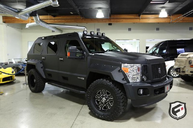 SUV chống Zombie Rhino GX trị giá 263.000 USD - Ảnh 1.