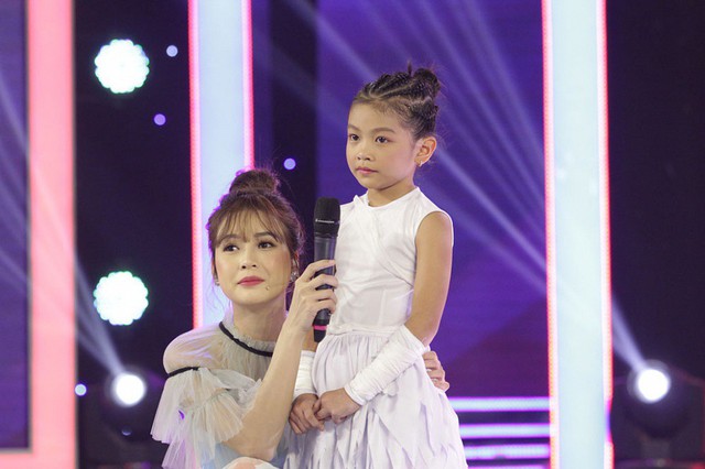 Ốc Thanh Vân hoa mắt trước cô bé 7 tuổi có tài uốn dẻo đỉnh cao trong đêm Gala Biệt tài tí hon mùa 2 - Ảnh 1.