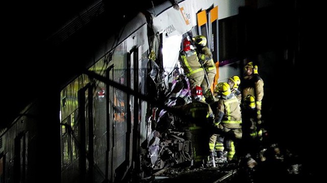 Tai nạn đường sắt tại Tây Ban Nha, 100 người bị thương - Ảnh 1.