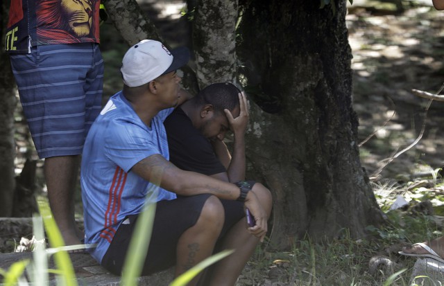 Cháy trung tâm đào tạo bóng đá ở Brazil khiến 10 người thiệt mạng - Ảnh 1.