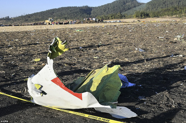 Những hình ảnh kinh hoàng vụ tai nạn máy bay khiến 157 người thiệt mạng - Ảnh 2.