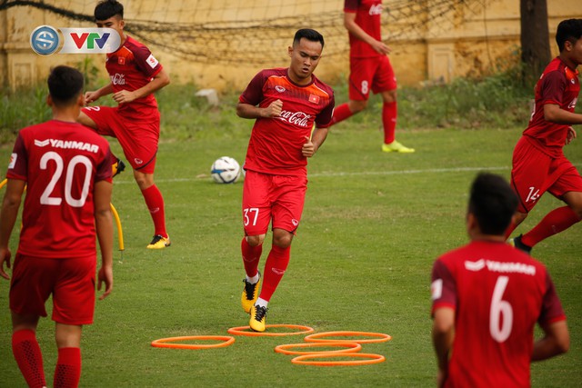 U23 Việt Nam tập luyện thiếu quân, thầy Park đau đầu về nhân sự - Ảnh 12.