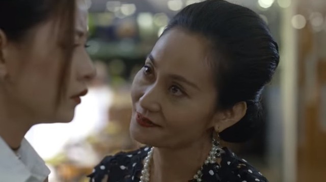 Mối tình đầu của tôi - Tập 32: Bị mẹ kế bắt gặp hẹn hò Nam Phong, Hạ Linh nước mắt chứa chan - Ảnh 2.