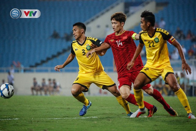 ẢNH: Ghi 6 bàn vào lưới U23 Brunei, U23 Việt Nam tạm dẫn đầu bảng - Ảnh 1.