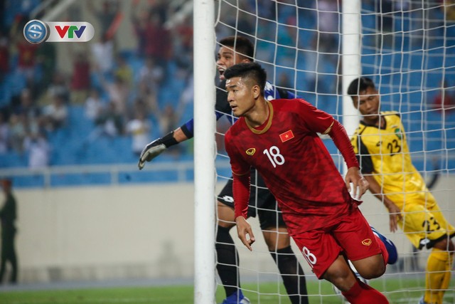ẢNH: Ghi 6 bàn vào lưới U23 Brunei, U23 Việt Nam tạm dẫn đầu bảng - Ảnh 4.