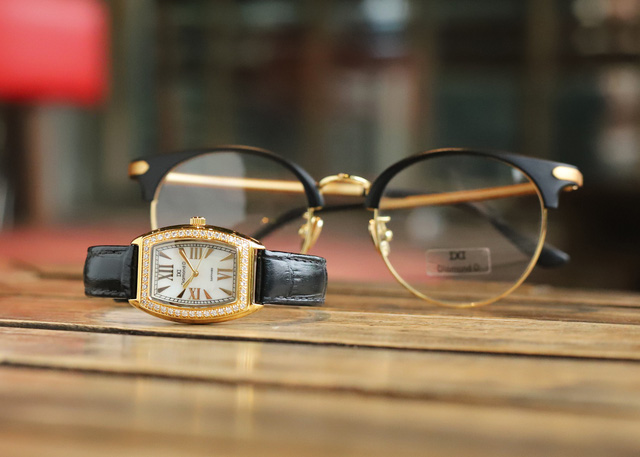 Đồng hồ nữ Diamond D giới thiệu bộ sưu tập cho ngày quốc tế phụ nữ 8/3 kèm khuyến mại đến 20% - Ảnh 1.