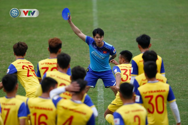 ẢNH: Chưa đủ quân số, ĐT U23 Việt Nam vẫn tích cực tập luyện - Ảnh 5.