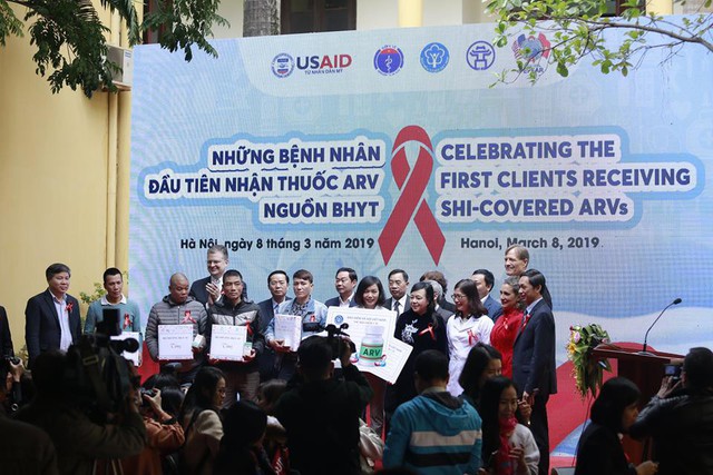 115 nghìn người nhiễm HIV/AIDS nhận thuốc ARV bằng bảo hiểm y tế - Ảnh 4.
