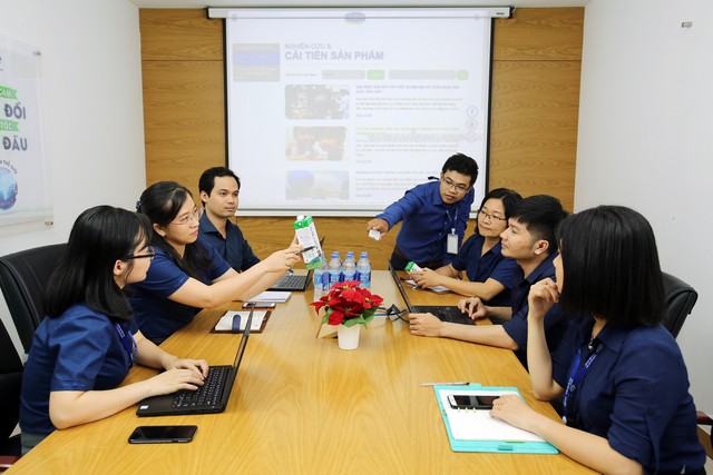 Vinamilk là nơi làm việc tốt nhất Việt Nam 2 năm liên tiếp - Ảnh 2.
