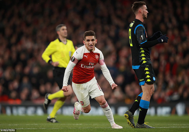 ẢNH: Arsenal thắng dễ Napoli ở tứ kết lượt đi Europa League - Ảnh 5.