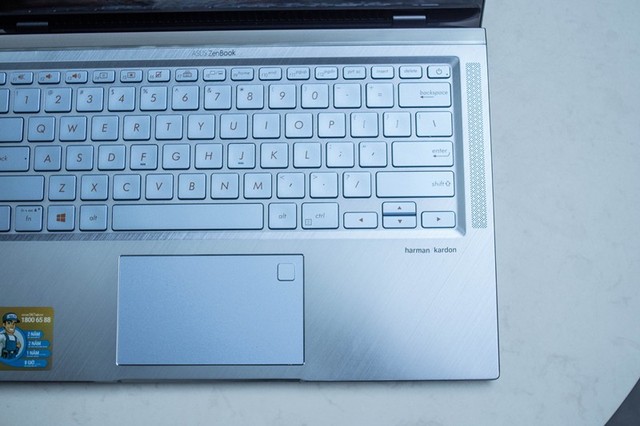 ASUS ra mắt ZenBook 14: Viền siêu mỏng, 4 loa Harman Kardon - Ảnh 2.