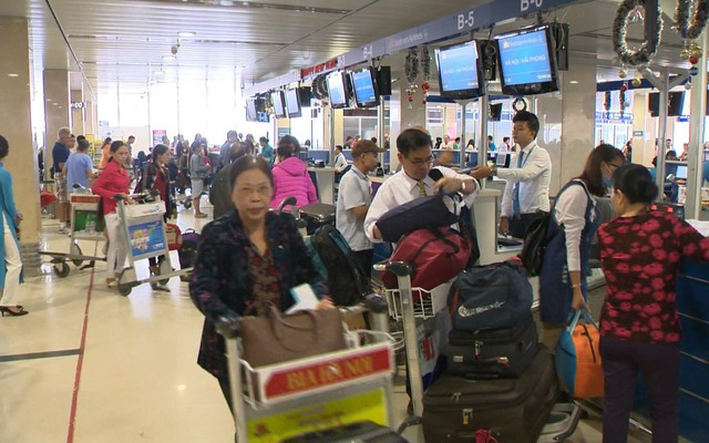 Tỷ lệ đúng giờ của các hãng hàng không Việt Nam đạt trên 86% - Ảnh 1.