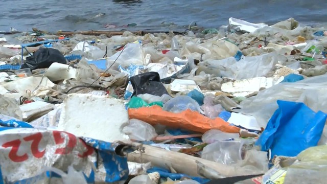 Thái Lan chính thức cấm 3 loại nhựa vào cuối năm nay - Ảnh 1.