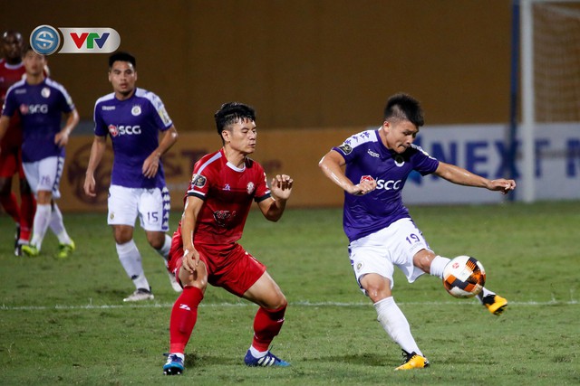 ẢNH: Thắng tối thiểu CLB TP HCM, CLB Hà Nội vươn lên dẫn đầu BXH V.League - Ảnh 8.