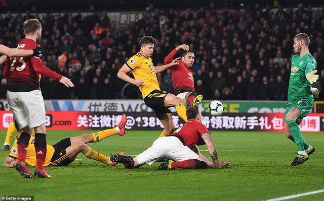 Sai lầm hàng thủ, Man Utd nhận trận thua đau trước Wolverhampton - Ảnh 4.