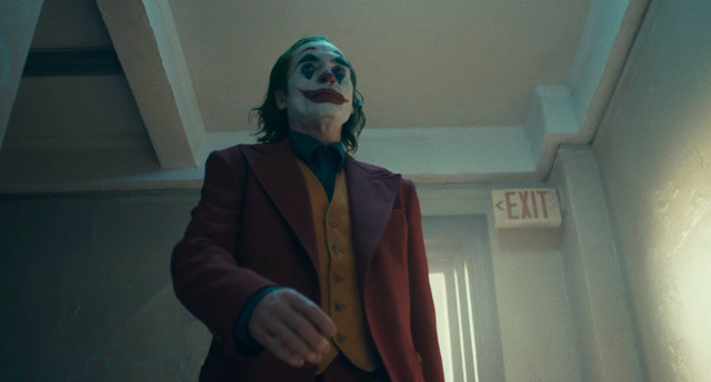 Hoàng tử tội ác Joker tái xuất đầy ám ảnh trong phiên bản điện ảnh 2019 tăm tối và điên loạn - Ảnh 1.