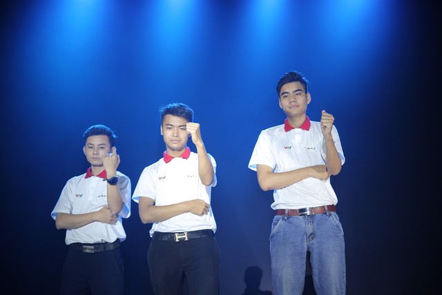 Những gương mặt giành vé vào chung kết Robocon Việt Nam 2019 - Ảnh 38.