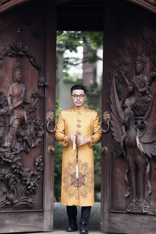 DV Quốc Quốc Người phán xử ra album “Chùa tôi” mừng lễ Phật đản - Ảnh 2.