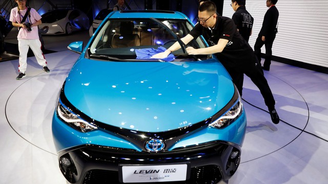 Toyota tăng cường sản xuất ô tô “xanh” - Ảnh 1.