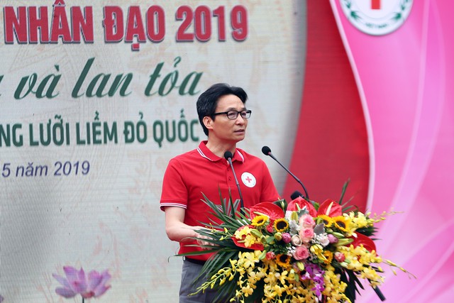 Chủ tịch Quốc hội Nguyễn Thị Kim Ngân phát động Tháng Nhân đạo năm 2019 - Ảnh 1.