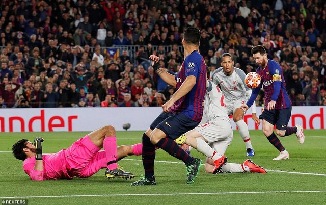 ẢNH: Messi lập siêu phẩm, Barcelona đánh bại Liverpool tại Nou Camp - Ảnh 10.
