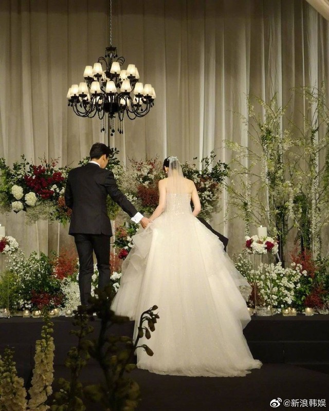 Tiết lộ ảnh cưới lãng mạn của Choo Ja Hyun và Vu Hiểu Quang - Ảnh 6.