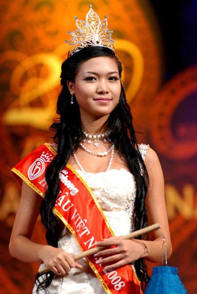 Ngắm nhan sắc của Hoa hậu Thùy Dung sau 11 năm đăng quang - Ảnh 5.