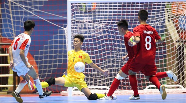 Ra quân thắng lợi, ĐT U20 futsal Việt Nam vào Tứ kết VCK U20 futsal châu Á 2019 - Ảnh 2.