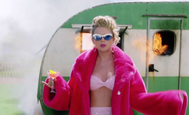 Taylor Swift ra mắt MV mới, fan “bấn loạn” khi thấy Katy Perry xuất hiện - Ảnh 3.