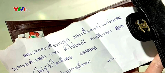 Tung tin rơi ví Chanel được người tốt trả lại, Facebooker Thái có nguy cơ lĩnh 5 năm tù - Ảnh 1.