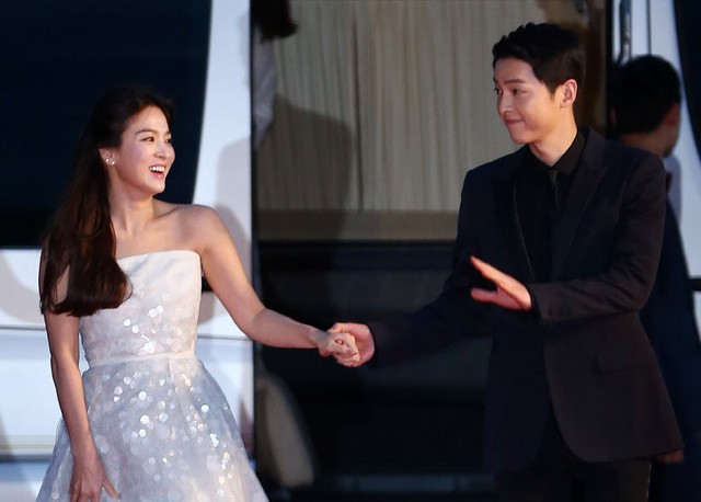 Hình ảnh quá khứ đầy tiếc nuối của mối tình cổ tích Song Hye Kyo - Song Song Joong Ki - Ảnh 5.