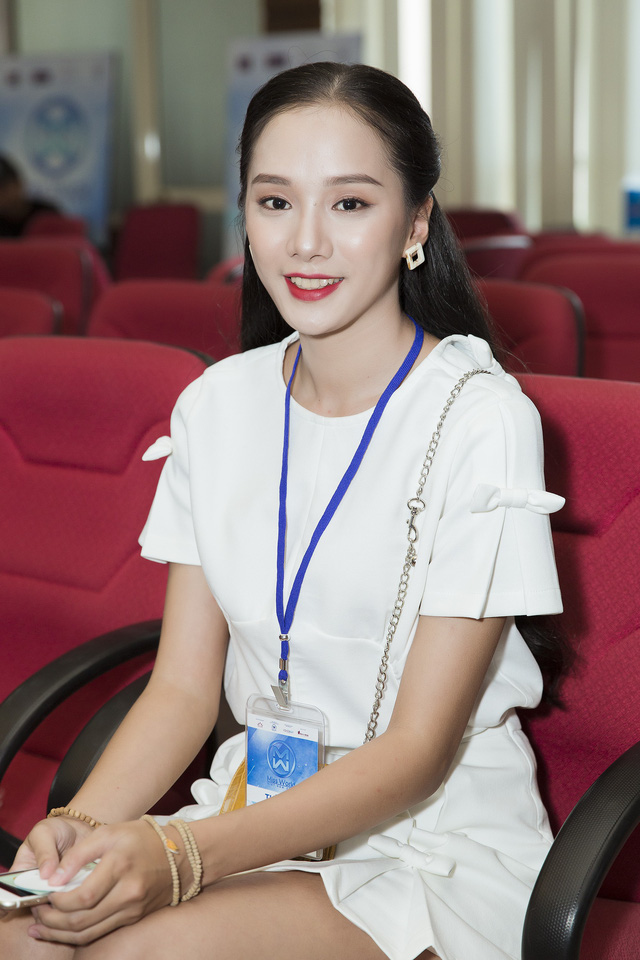 Xuất hiện thí sinh 2k1, thạc sĩ thi Miss World Việt Nam 2019 - Ảnh 10.
