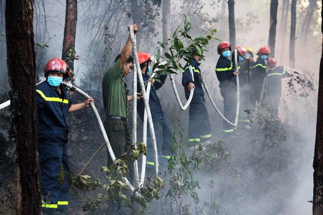 Thừa Thiên - Huế: Duy trì các lực lượng ngăn chặn cháy rừng bùng phát - Ảnh 6.