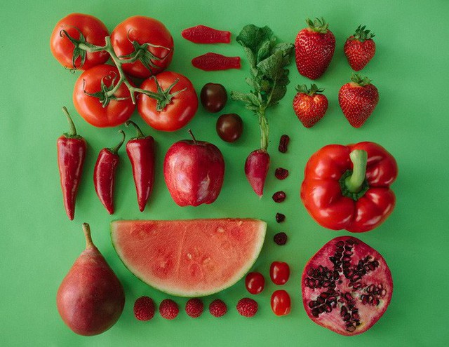 5 công thức ăn uống dựa vào màu thực phẩm giúp cơ thể luôn khỏe mạnh - Ảnh 1.
