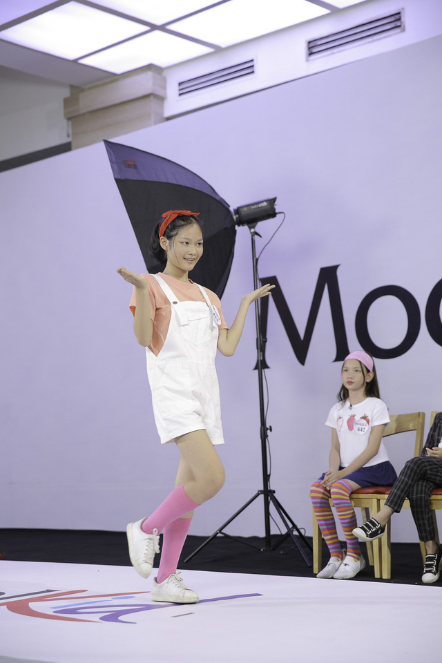 Con gái Hồng Sơn khiến dàn HLV Model Kid Vietnam ra sức chiêu dụ về đội - Ảnh 6.