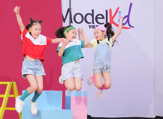 Con gái Hồng Sơn khiến dàn HLV Model Kid Vietnam ra sức chiêu dụ về đội - Ảnh 1.