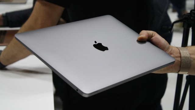 Apple ra thông báo quan trọng: Người dùng MacBook Air 2018 chú ý! - Ảnh 1.
