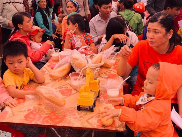 Gần 3.000 trẻ em trên địa bàn tỉnh Lai Châu được khám sàng lọc tim bẩm sinh miễn phí - Ảnh 18.