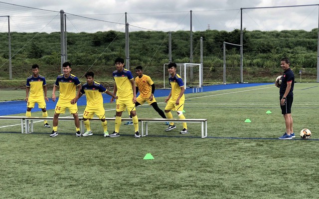 ĐT U18 Việt Nam phục hồi thể lực và chuẩn bị cho trận đấu tập thứ hai tại Gotemba - Ảnh 9.