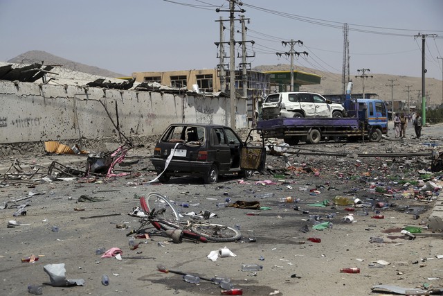 Đánh bom liên hoàn tại Kabul (Afghanistan) gây nhiều thương vong - Ảnh 1.