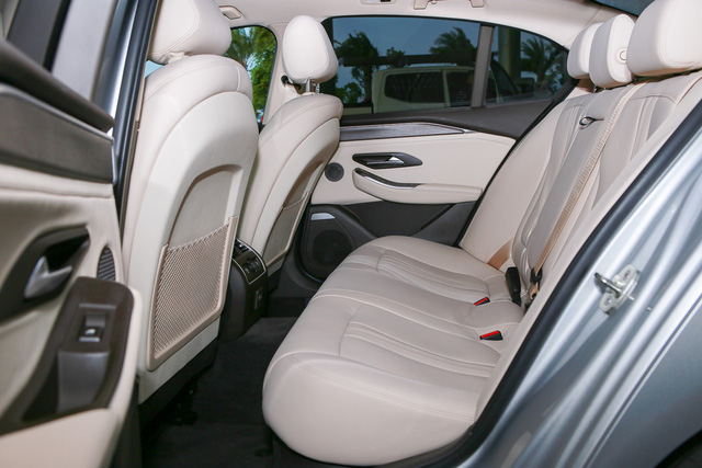Cận cảnh xe sedan cao cấp VinFast Lux A2.0 - Ảnh 13.
