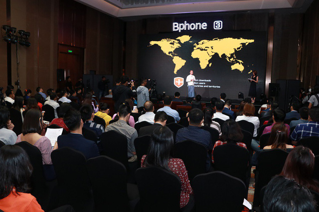 Bphone 3 chính thức ra mắt tại Myanmar - Ảnh 1.