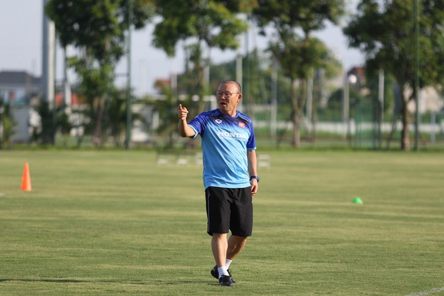 Lần đầu ra mắt thầy Park, các cầu thủ U23 Việt Nam tập luyện hăng say - Ảnh 4.