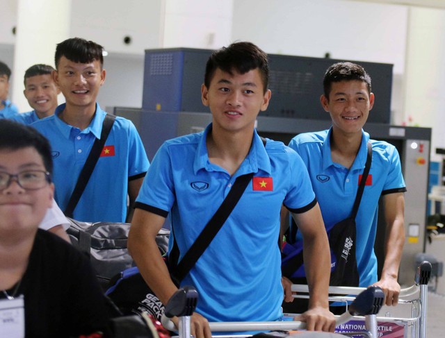 ĐT U15 Việt Nam về nước, bổ sung lực lượng chuẩn bị cho Vòng loại U16 châu Á 2020 - Ảnh 3.