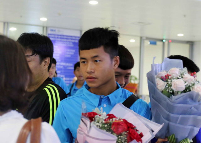 ĐT U15 Việt Nam về nước, bổ sung lực lượng chuẩn bị cho Vòng loại U16 châu Á 2020 - Ảnh 4.